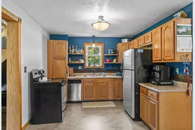 4612 Woodland Road, Rosholt, WI 54473 - Photo 11