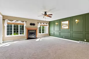 1109 S Locust Ave, Marshfield, WI 54449 - Photo 5