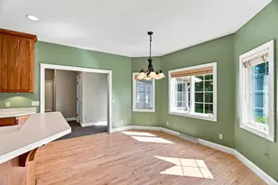 1109 S Locust Ave, Marshfield, WI 54449 - Photo 9