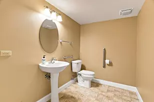 1109 S Locust Ave, Marshfield, WI 54449 - Photo 37