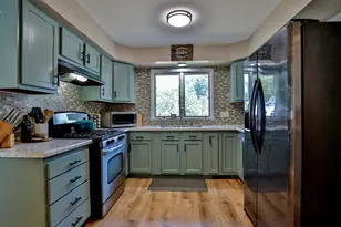 908 Greenhill Dr, Wausau, WI 54401 - Photo 15