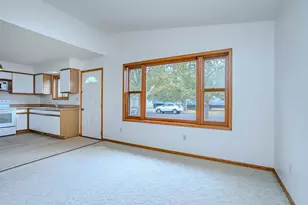 710 Chellis St, Wausau, WI 54401 - Photo 7