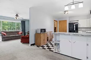 501 W 17th St, Marshfield, WI 54449 - Photo 11