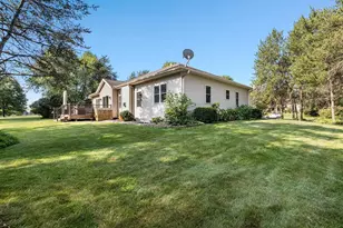2242 Meadow Dr, Kronenwetter, WI 54455 - Photo 5