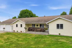 8996 Lincoln Ave, Marshfield, WI 54449 - Photo 3