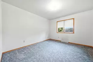 8996 Lincoln Ave, Marshfield, WI 54449 - Photo 9