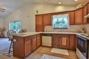 1073 Oak Rd, Kronenwetter, WI 54455 - Photo 9