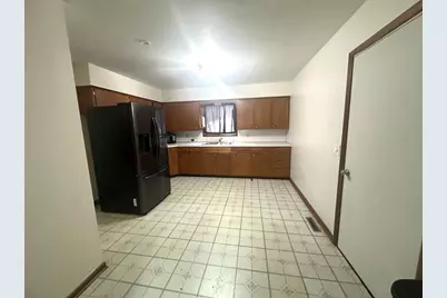 2410 Gaynor Avenue, Wisconsin Rapids, WI 54495 - Photo 11