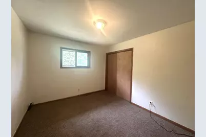 2410 Gaynor Avenue, Wisconsin Rapids, WI 54495 - Photo 7