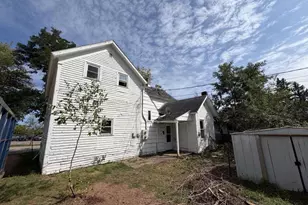 906 N 1st Ave, Wausau, WI 54401 - Photo 17