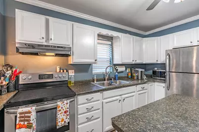 825 S 11th Avenue, Wausau, WI 54401 - Photo 19