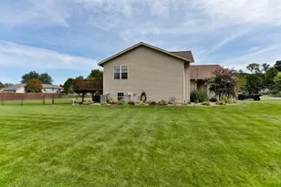 2510 Sunny Meadow Dr, Kronenwetter, WI 54455 - Photo 35
