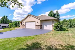 3814 Topaz Dr, Wausau, WI 54401 - Photo 3