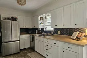 500 E Grant St, Marshfield, WI 54449 - Photo 11