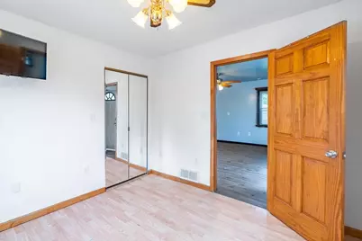 1729 N 3rd Avenue, Wausau, WI 54401 - Photo 11