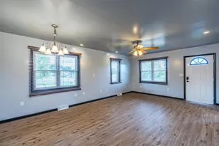 1729 N 3rd Ave, Wausau, WI 54401 - Photo 7
