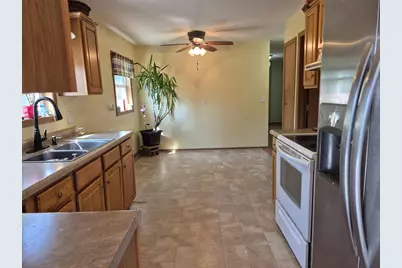 1700 S Washington Avenue, Marshfield, WI 54449 - Photo 9
