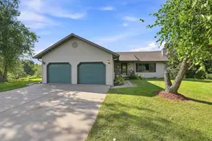 4308 Kubisiak Dr, Amherst, WI 54406 - Photo 3
