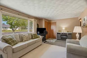 1308 E 17th St, Marshfield, WI 54449 - Photo 5