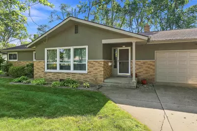 517 Sommers Street, Stevens Point, WI 54481 - Photo 3