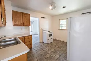 802 Augusta Ave, Wausau, WI 54403 - Photo 5