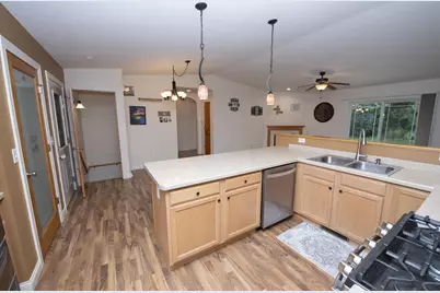 420 Red Tail Drive, Amherst, WI 54406 - Photo 9