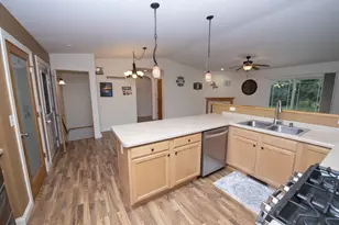 420 Red Tail Dr, Amherst, WI 54406 - Photo 9