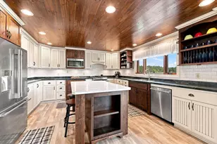 911 Taylor Rd, Amherst Junction, WI 54407 - Photo 17