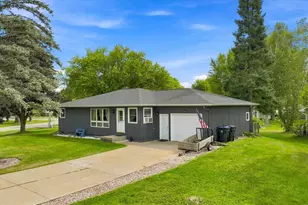 2201 S Wallonnie Dr, Marshfield, WI 54449 - Photo 3