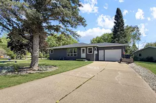 2201 S Wallonnie Dr, Marshfield, WI 54449 - Photo 3