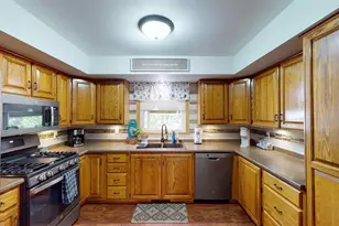 2201 S Wallonnie Dr, Marshfield, WI 54449 - Photo 17