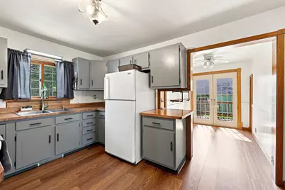 501 Washington Avenue, Stevens Point, WI 54481 - Photo 7