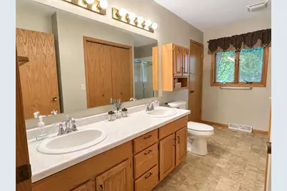 600 W 11th Street, Marshfield, WI 54449 - Photo 15