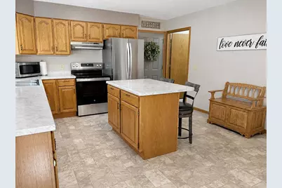 600 W 11th Street, Marshfield, WI 54449 - Photo 9