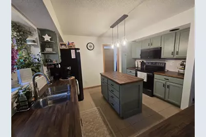 517 Regal Forest Trail, Nekoosa, WI 54457 - Photo 5