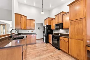 4816 Partridge Way, Stevens Point, WI 54482 - Photo 15