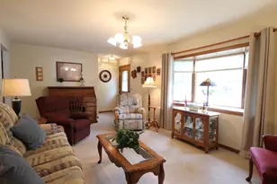 105 N 3rd St, Colby, WI 54421 - Photo 5