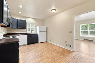 325 Washington Ave, Stevens Point, WI 54481 - Photo 9