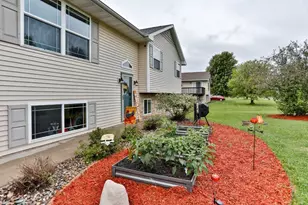 2221 Conestoga Ln, Kronenwetter, WI 54455 - Photo 9