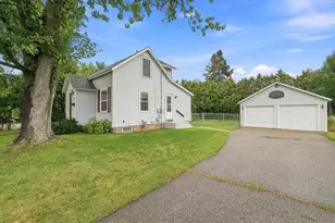 2849 Henrietta St, Stevens Point, WI 54481 - Photo 3
