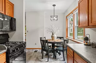 936 S 6th Ave, Wausau, WI 54401 - Photo 13