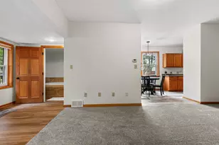 936 S 6th Ave, Wausau, WI 54401 - Photo 9