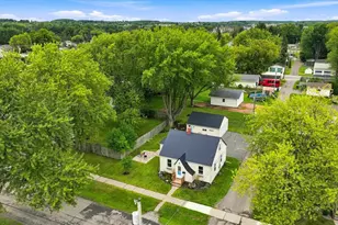 207 E Edison St, Marshfield, WI 54449 - Photo 9