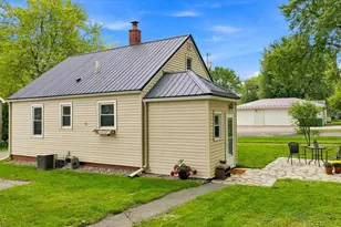 207 E Edison St, Marshfield, WI 54449 - Photo 7