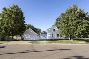 1040 Lincoln St, Wisconsin Rapids, WI 54494 - Photo 13