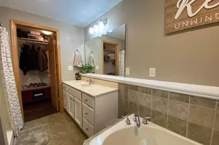 3010 Pendleton Pl, Plover, WI 54467 - Photo 27