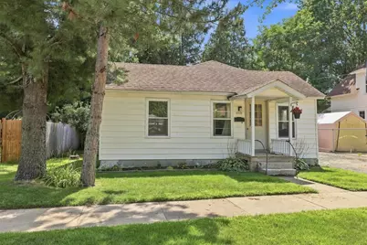 1733 Oak Street, Stevens Point, WI 54481 - Photo 3