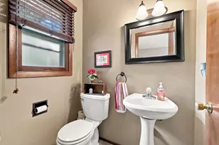 2421 Magnolia Dr, Plover, WI 54467 - Photo 23