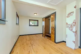 1805 Fairmount St, Wausau, WI 54403 - Photo 9