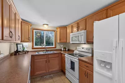 5811 Wazeecha Avenue, Wisconsin Rapids, WI 54494 - Photo 17